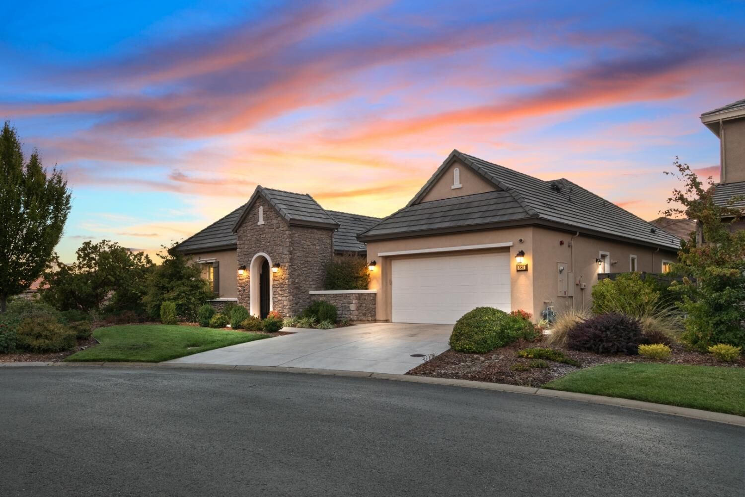 Property Photo: 580 Dali Court CA 95762