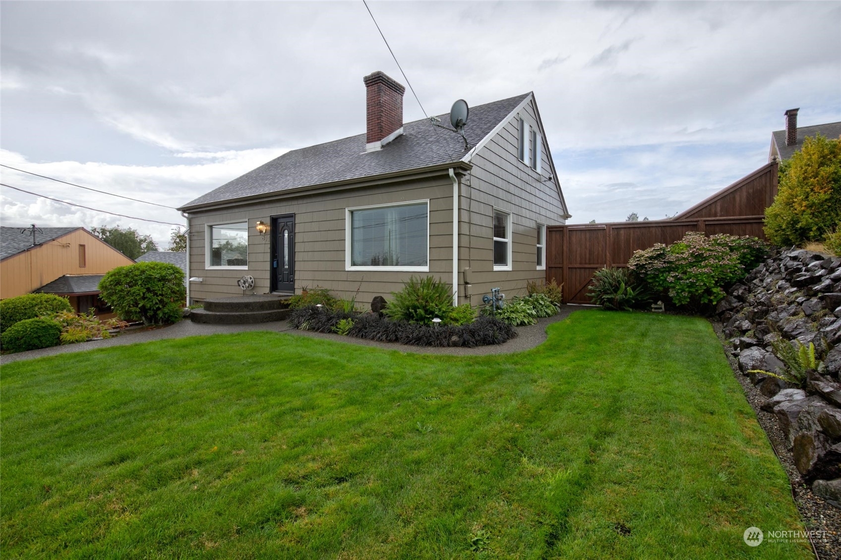 Property Photo: 811 N L Street WA 98520