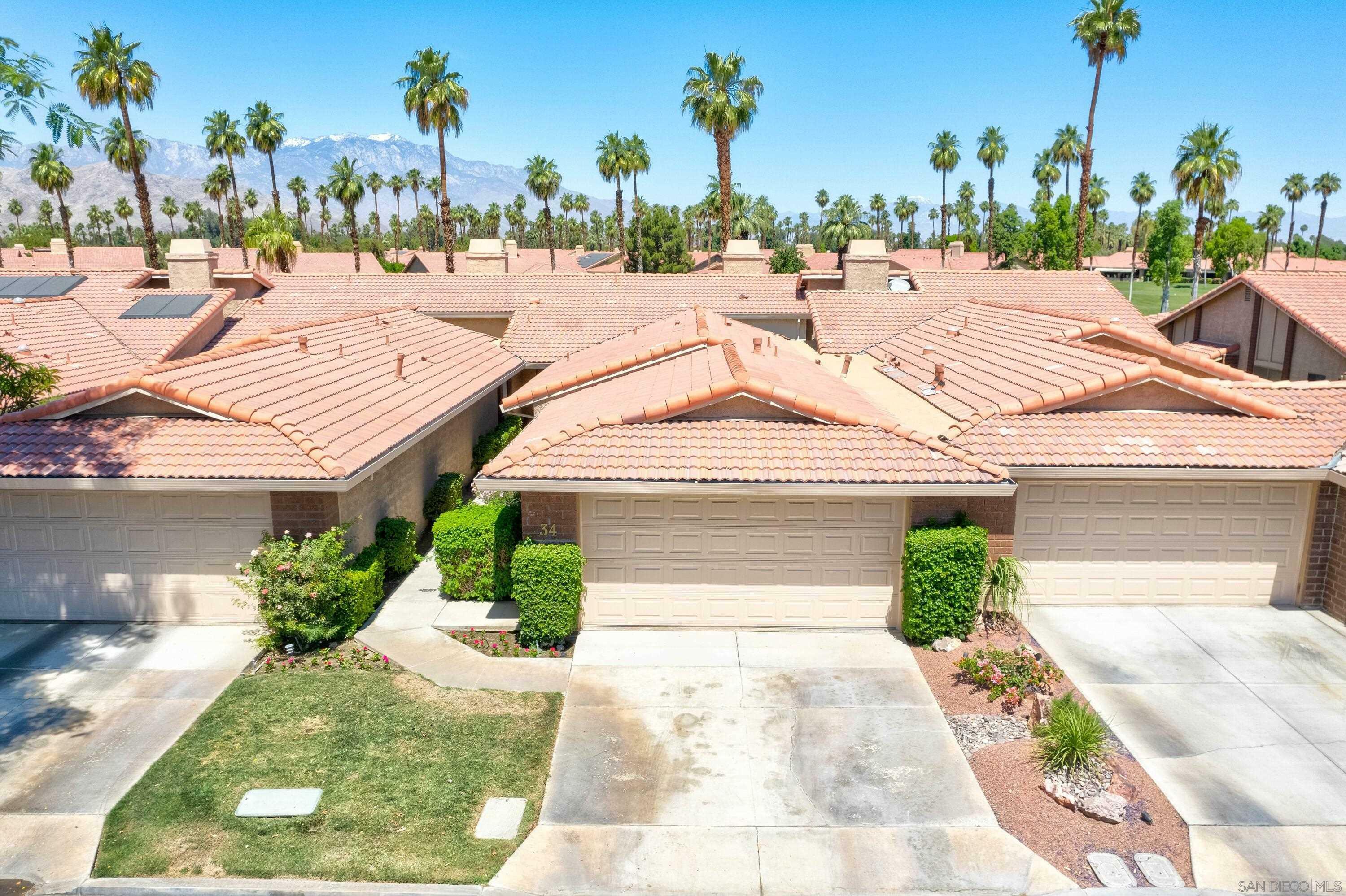 Property Photo: 34 Joya Dr CA 92260