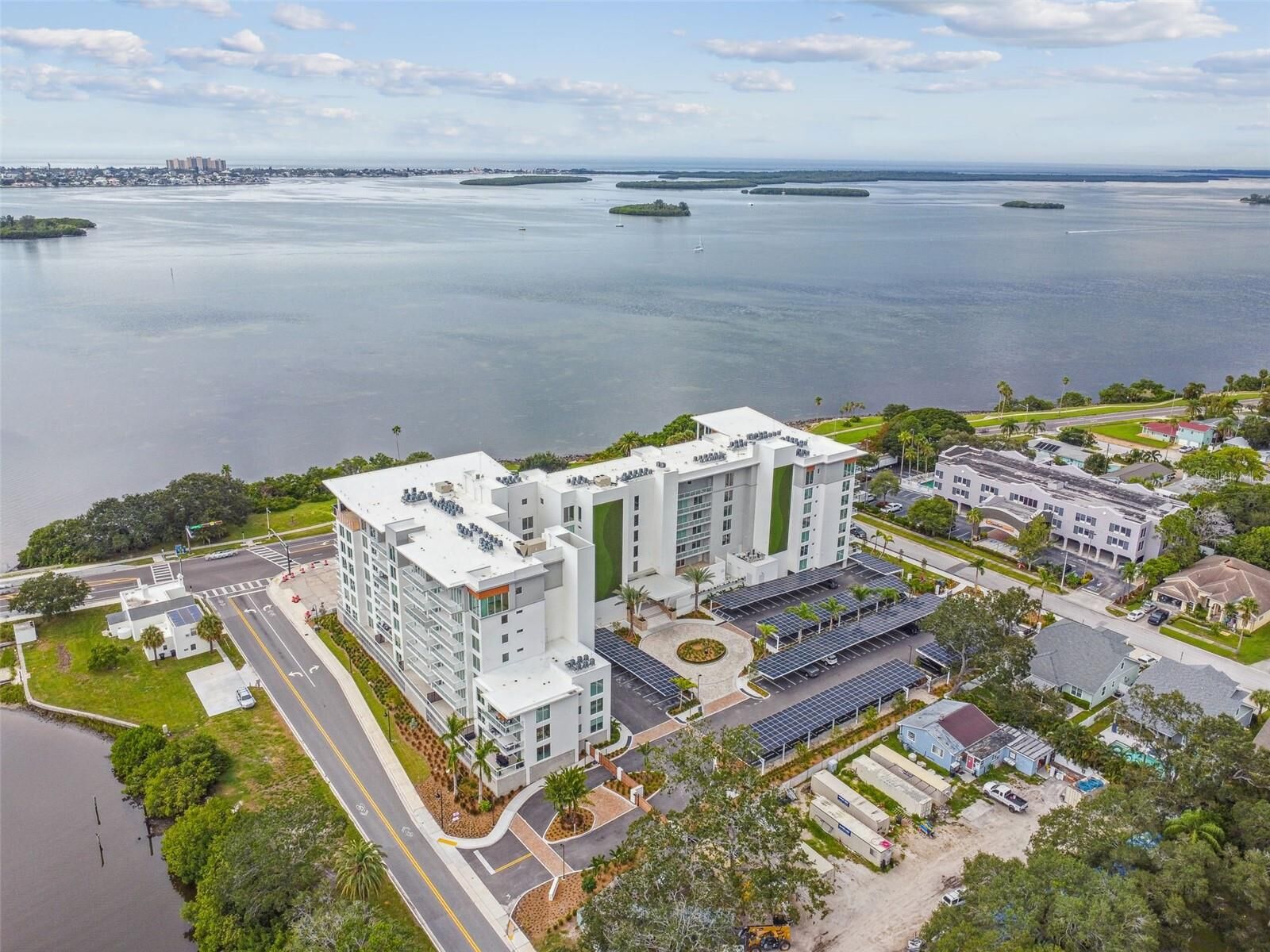 Property Photo:  1020 Sunset Point Road 108  FL 33755 