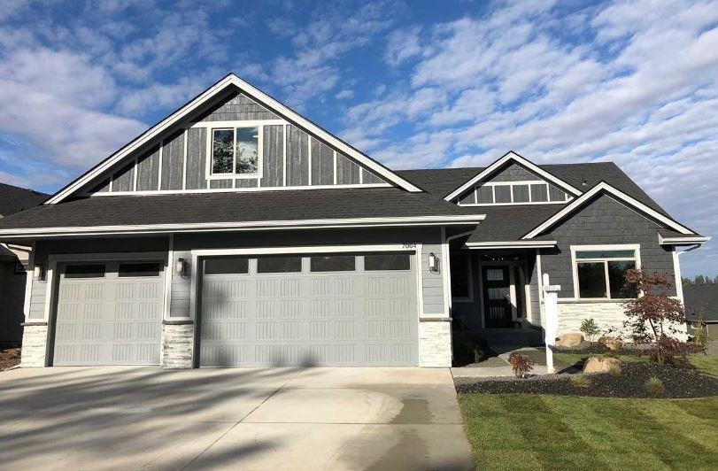Property Photo:  1716 S Progress Rd  WA 99037 