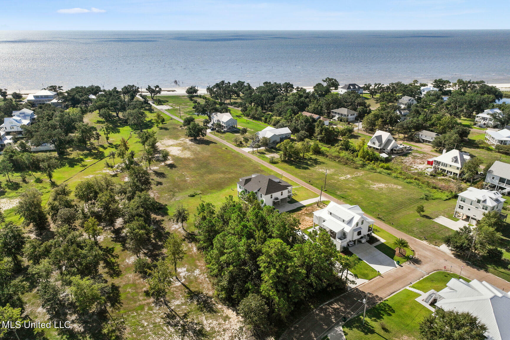 Property Photo:  102 Seabrook Drive  MS 39576 