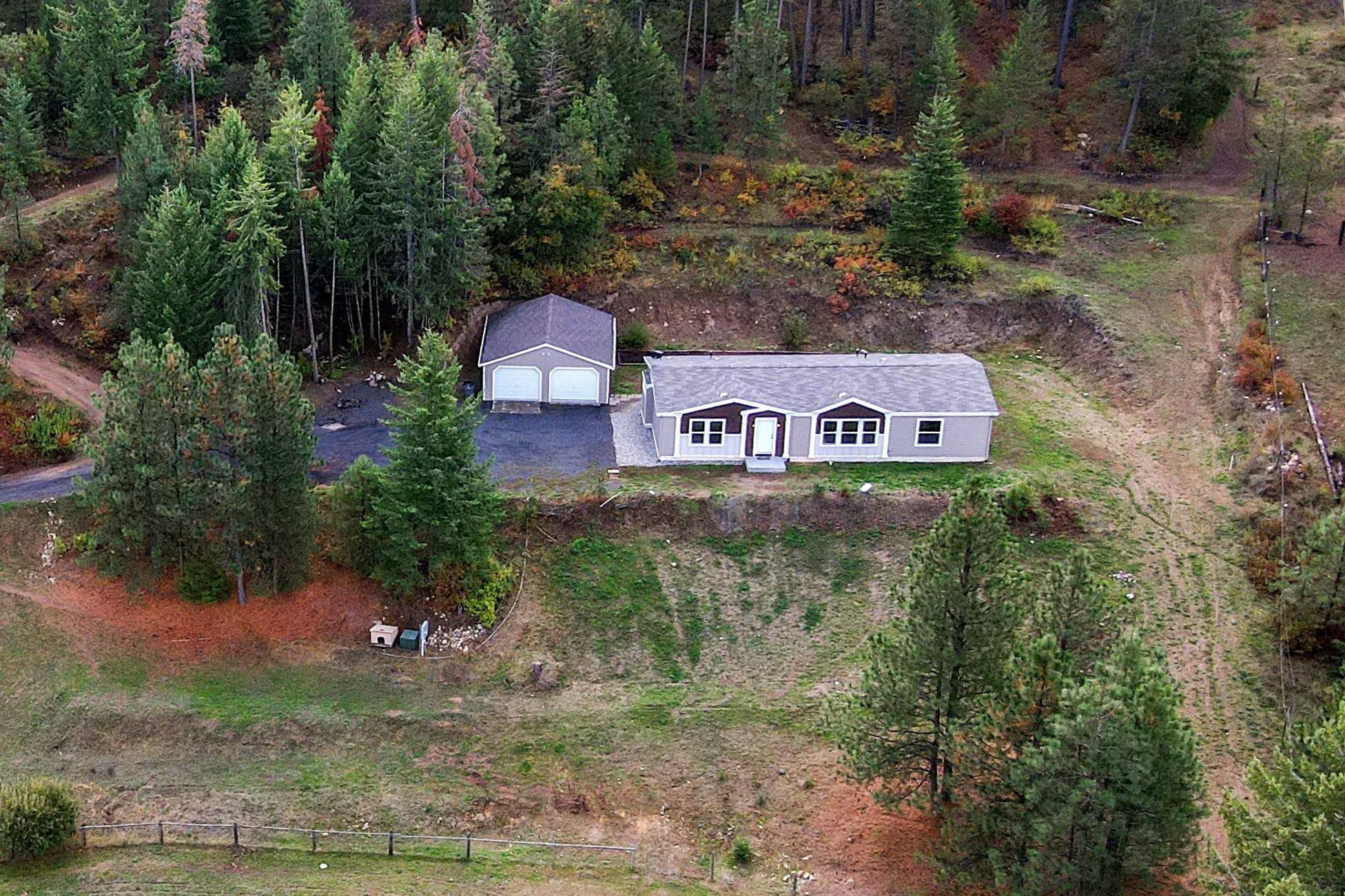 Property Photo:  19824 N Felspar Rd  WA 99006 