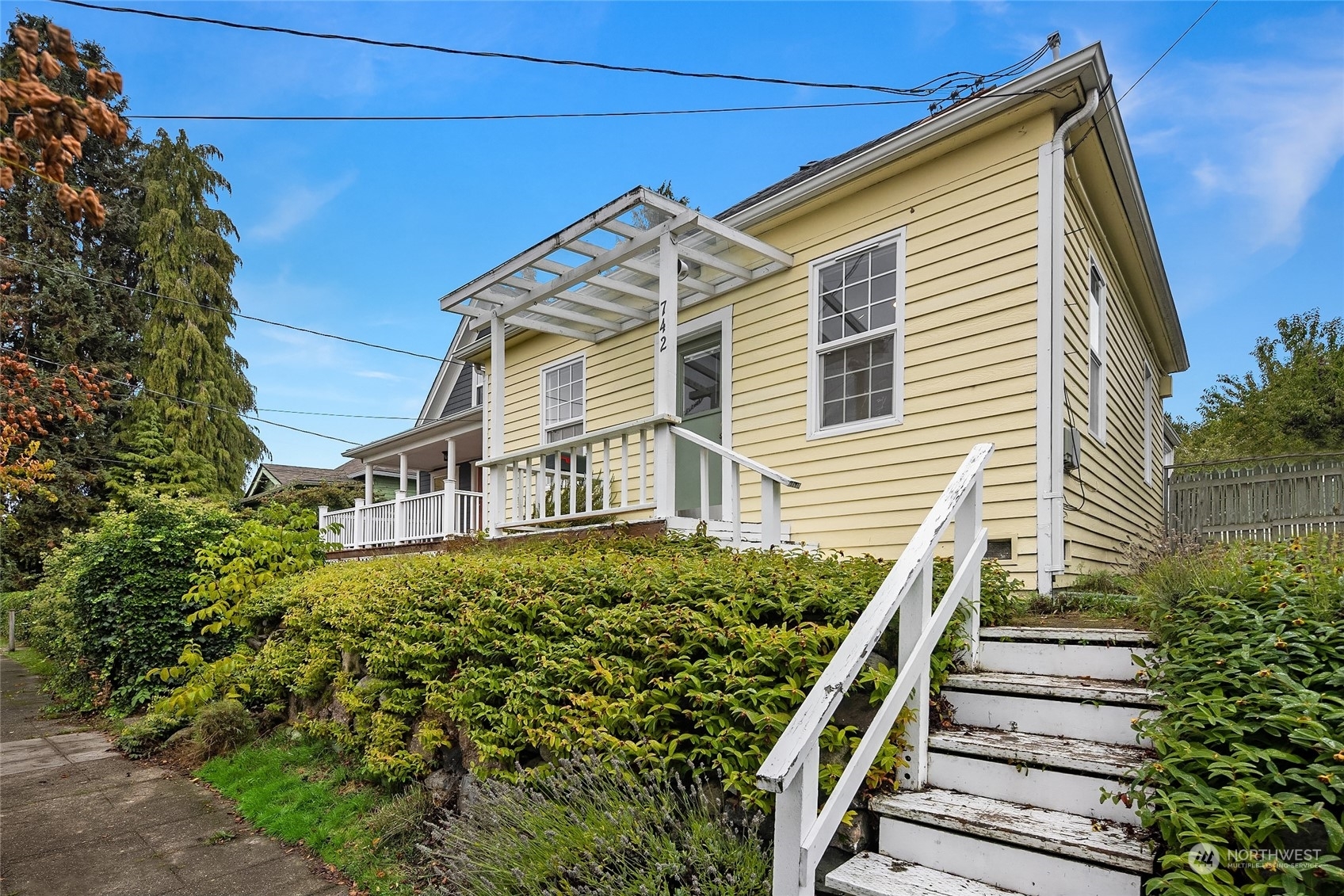 Property Photo:  742 N 71st Street  WA 98103 