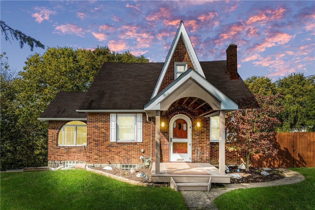 Property Photo: 2054 Washington Boulevard PA 15045