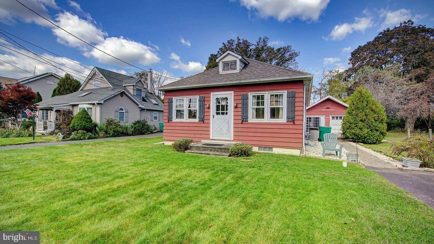 Property Photo:  125 Grovers Mill Road  NJ 08536 