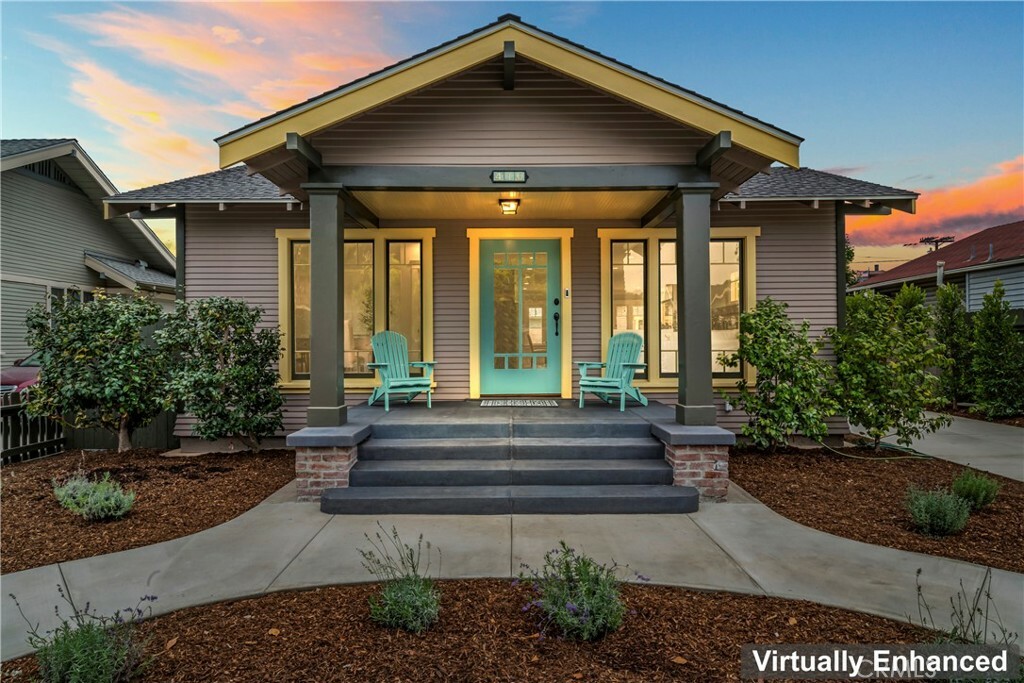 Property Photo: 410 Newport/410A Avenue CA 90814