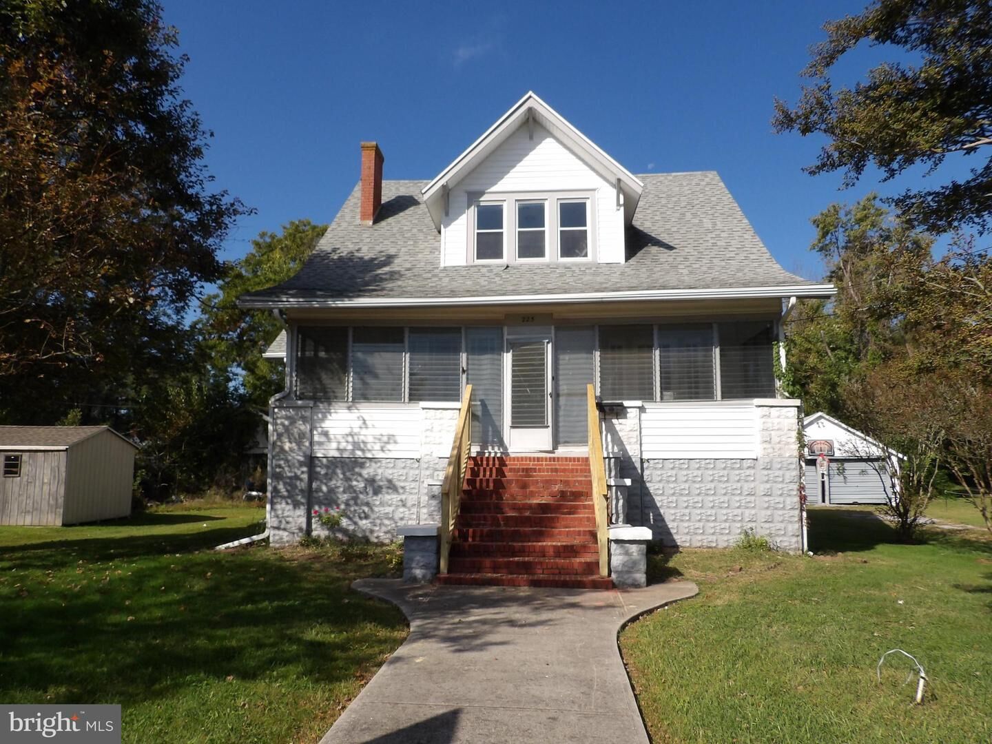 Property Photo:  225 N Somerset Avenue  MD 21817 