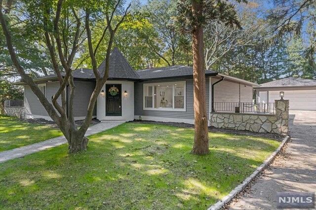 Property Photo:  10 Pascack Road  NJ 07676 