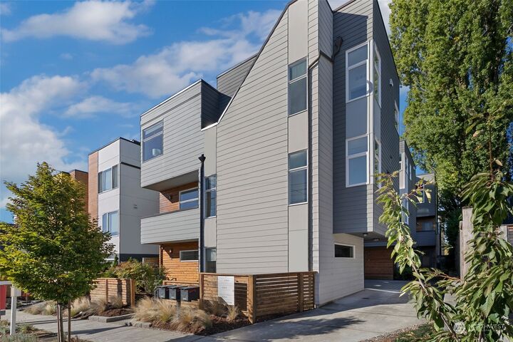 Property Photo:  6735 Alonzo Avenue NW A  WA 98117 