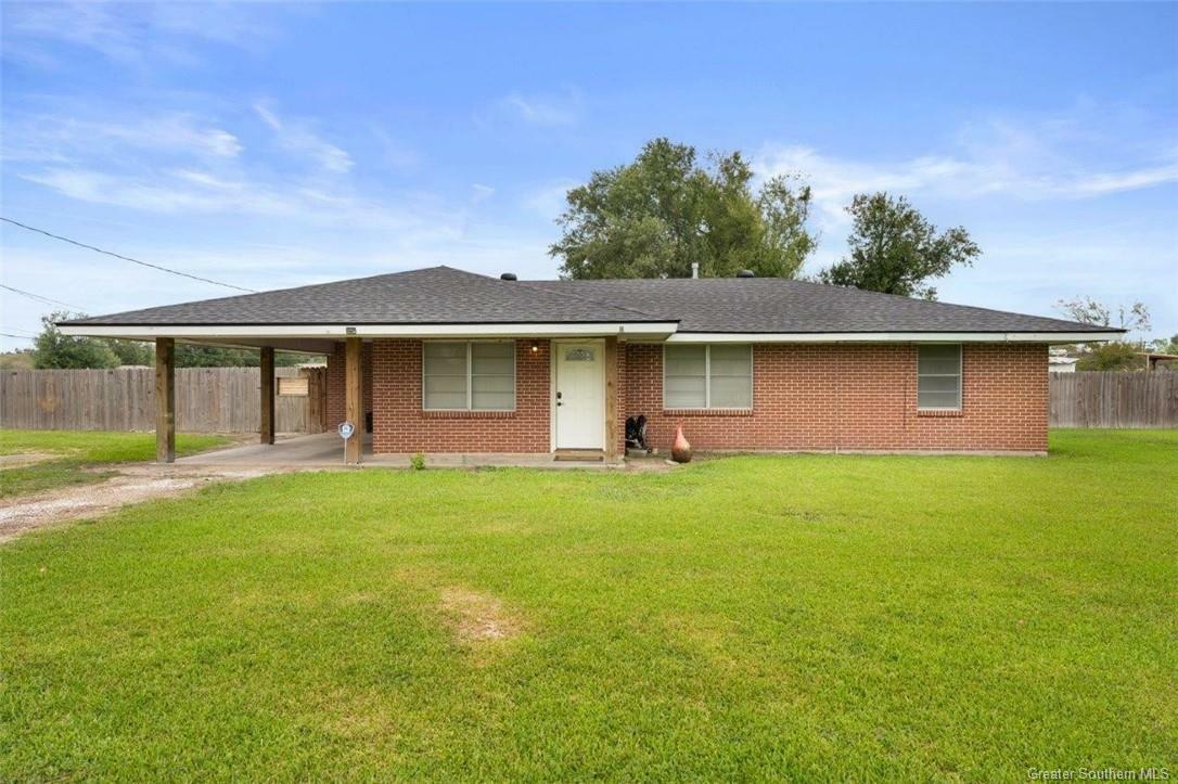 Property Photo:  305 Broussard Lane  LA 70607 