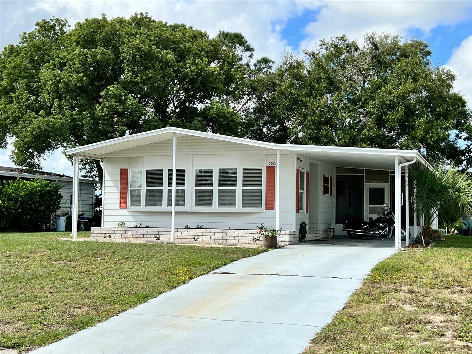 Property Photo:  15621 Brookridge Boulevard  FL 34613 