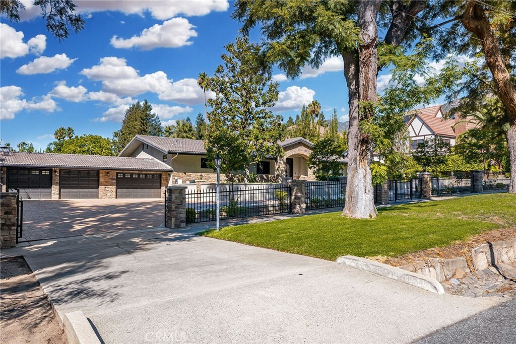 Property Photo:  2381 N Euclid Avenue  CA 91784 