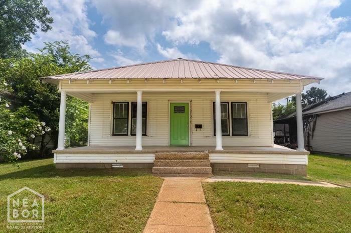 Property Photo:  313 W Speedway Street  AR 72472 