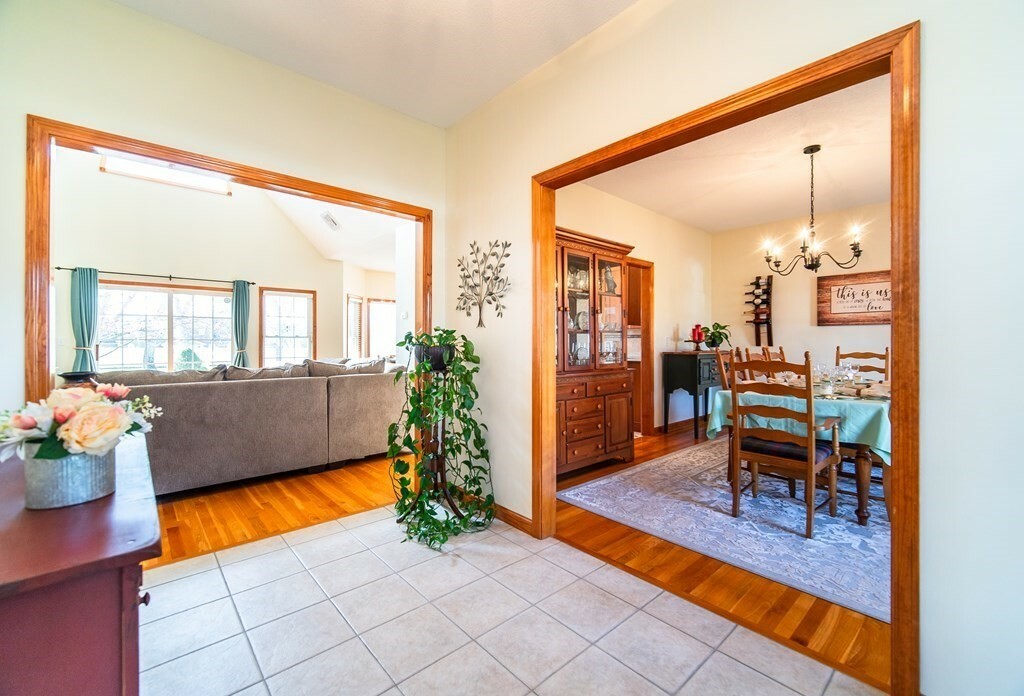Property Photo: 3 Deer Run CT 06082