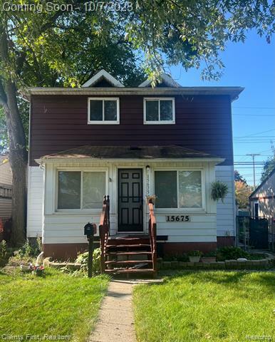 Property Photo:  15675 Warwick Avenue  MI 48101 