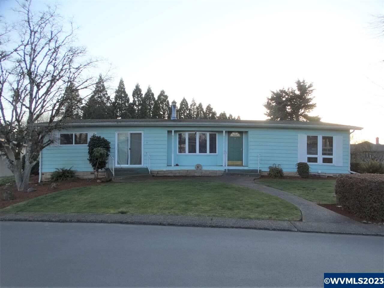 Property Photo: 450 SE Lacreole (#1A) Dr 1A OR 97338-1679