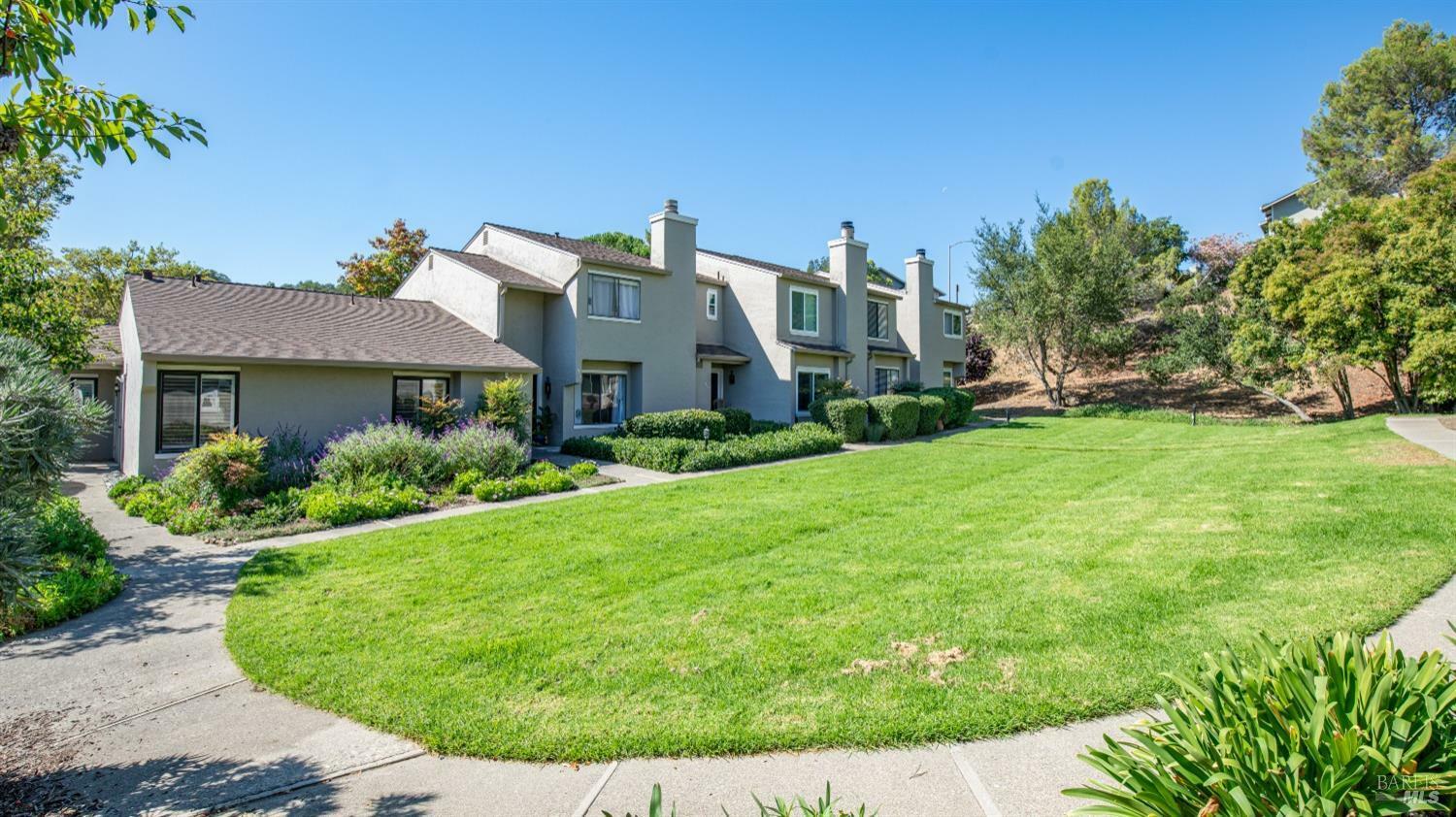 Property Photo:  511 Village Circle  CA 94947 