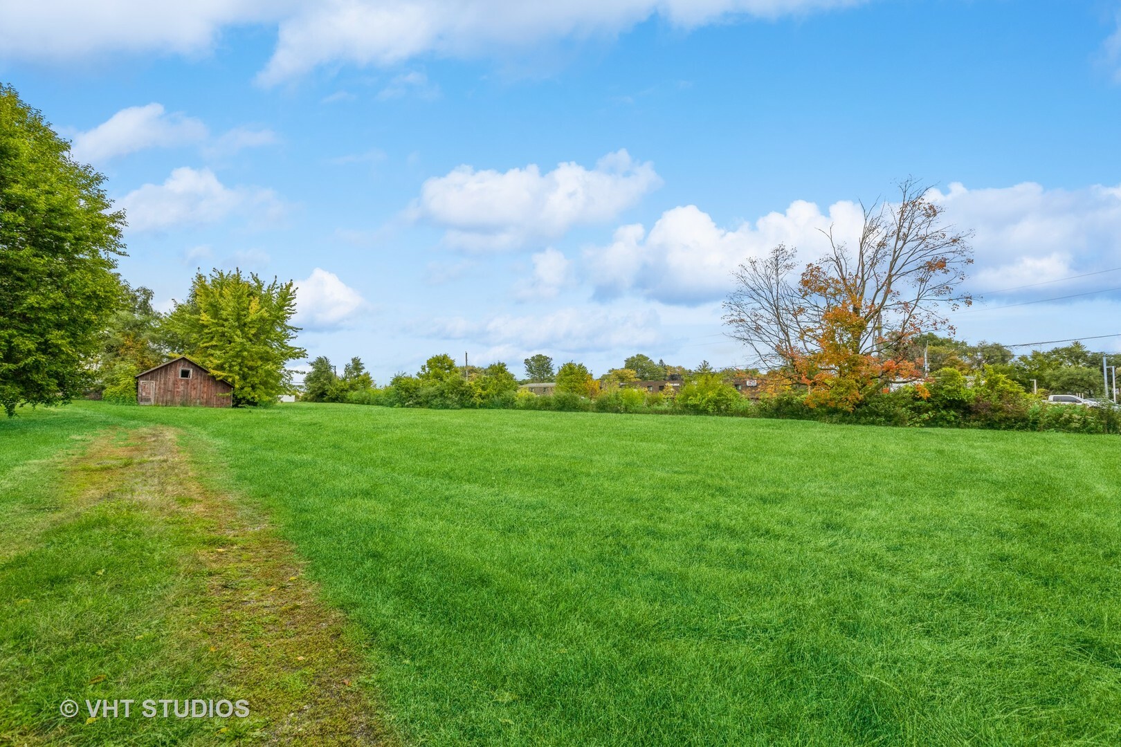 Property Photo:  1826 N Farnsworth Avenue  IL 60505 