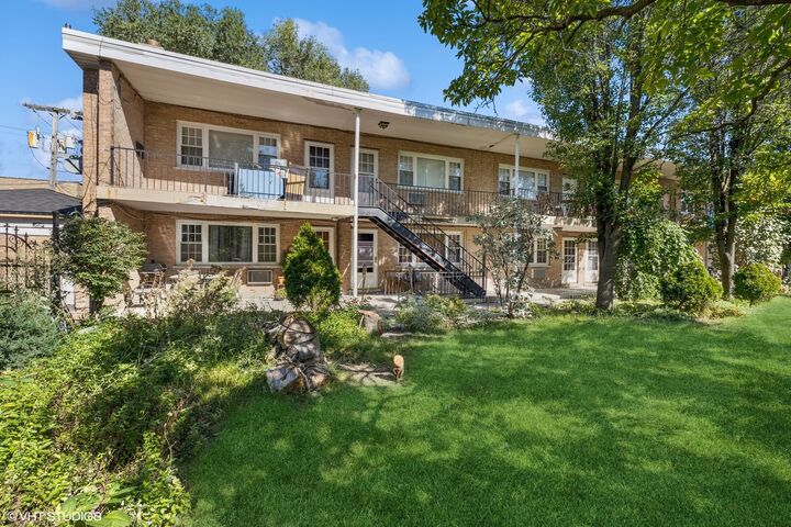 2716 Ridgeland Avenue 103  Berwyn IL 60402 photo