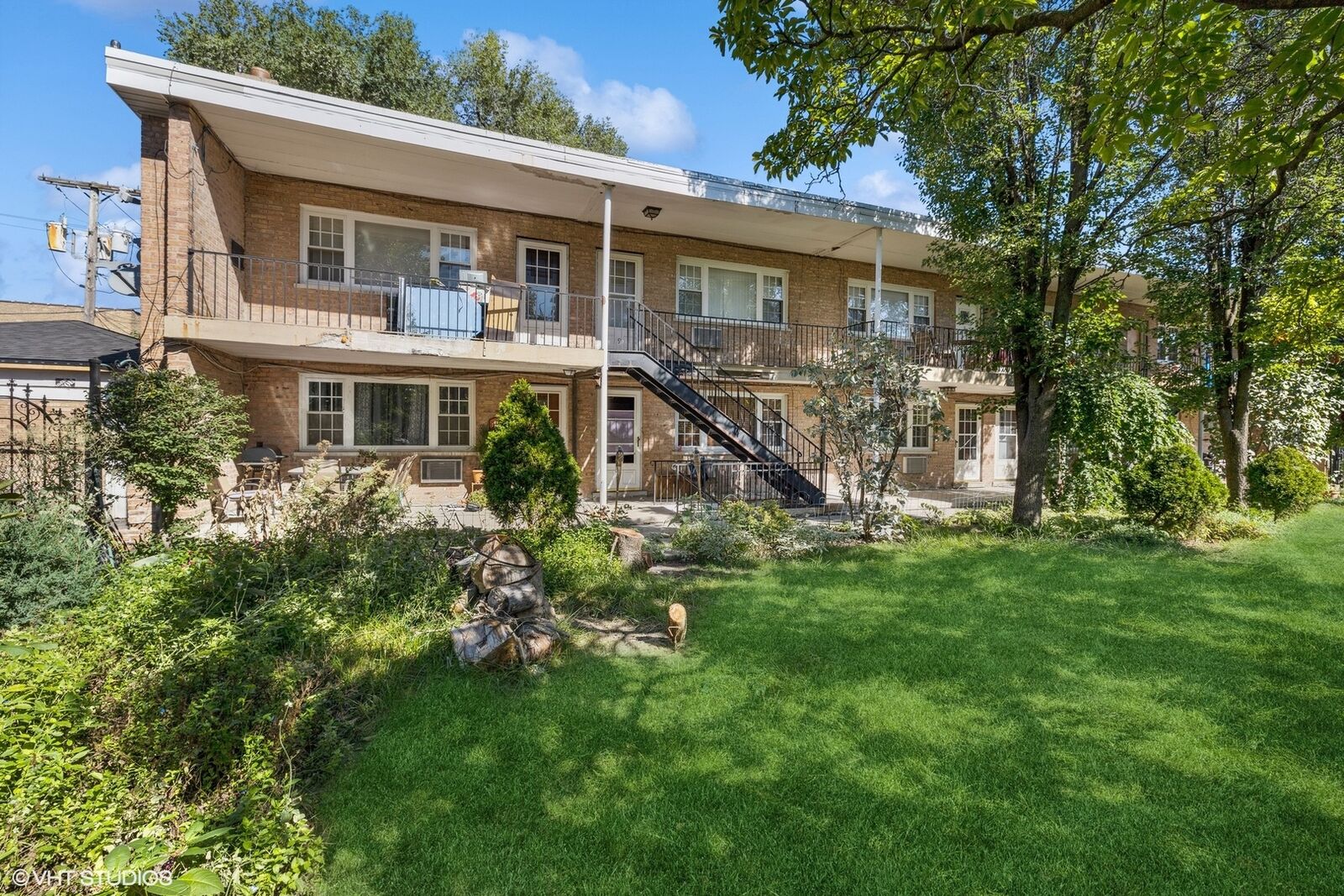 Property Photo: 2716 Ridgeland Avenue 103 IL 60402