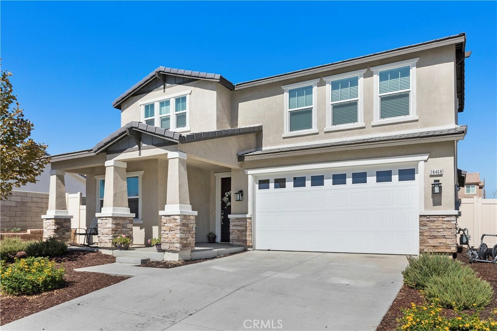 Property Photo:  28468 Larksong Way  CA 92555 