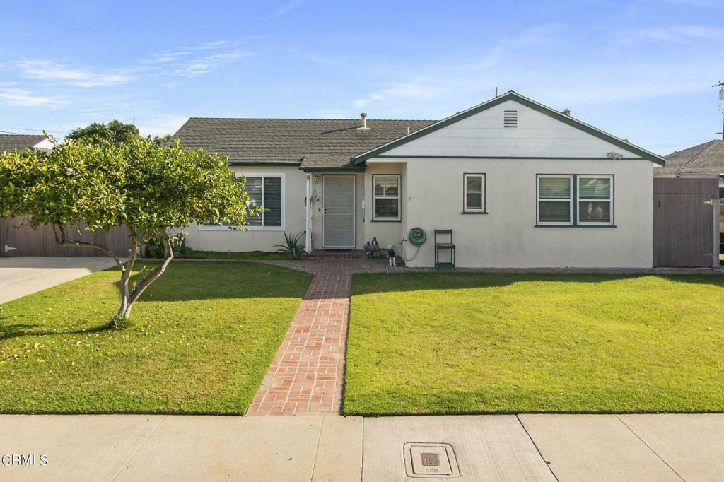 Property Photo:  524 Nectarine Street  CA 93033 