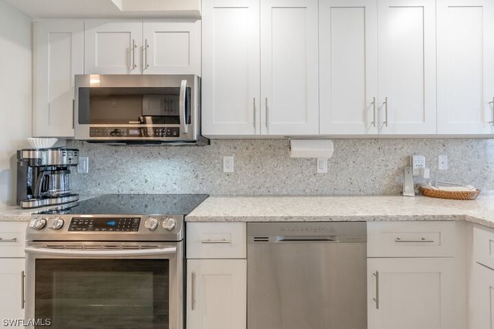 Property Photo: 10 Tampa Place 303 FL 34145