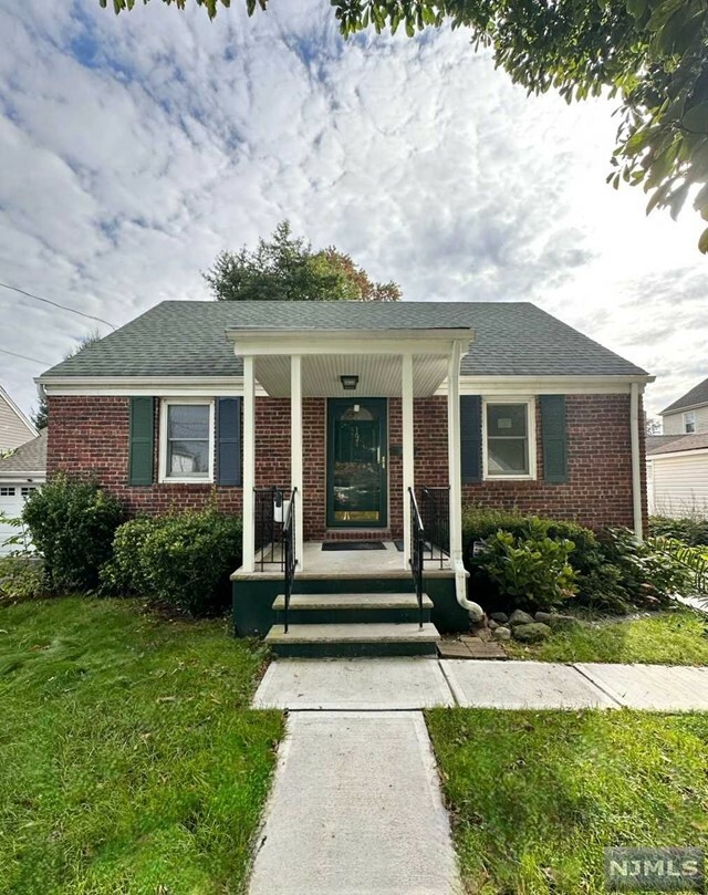 Property Photo:  191 Elder Avenue  NJ 07621 