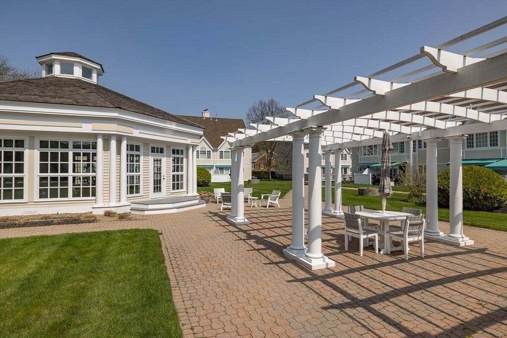 Property Photo:  53 Warren Street 314  MA 01950 