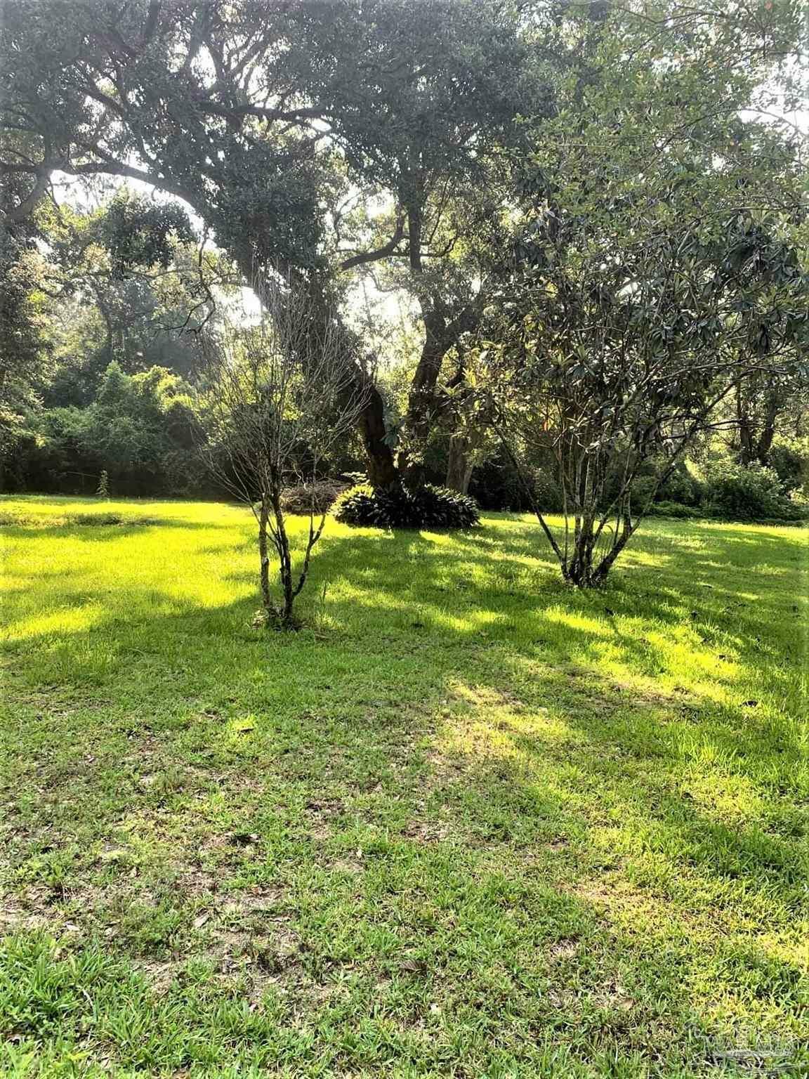 Property Photo:  609 E Ten Mile Rd  FL 32514 