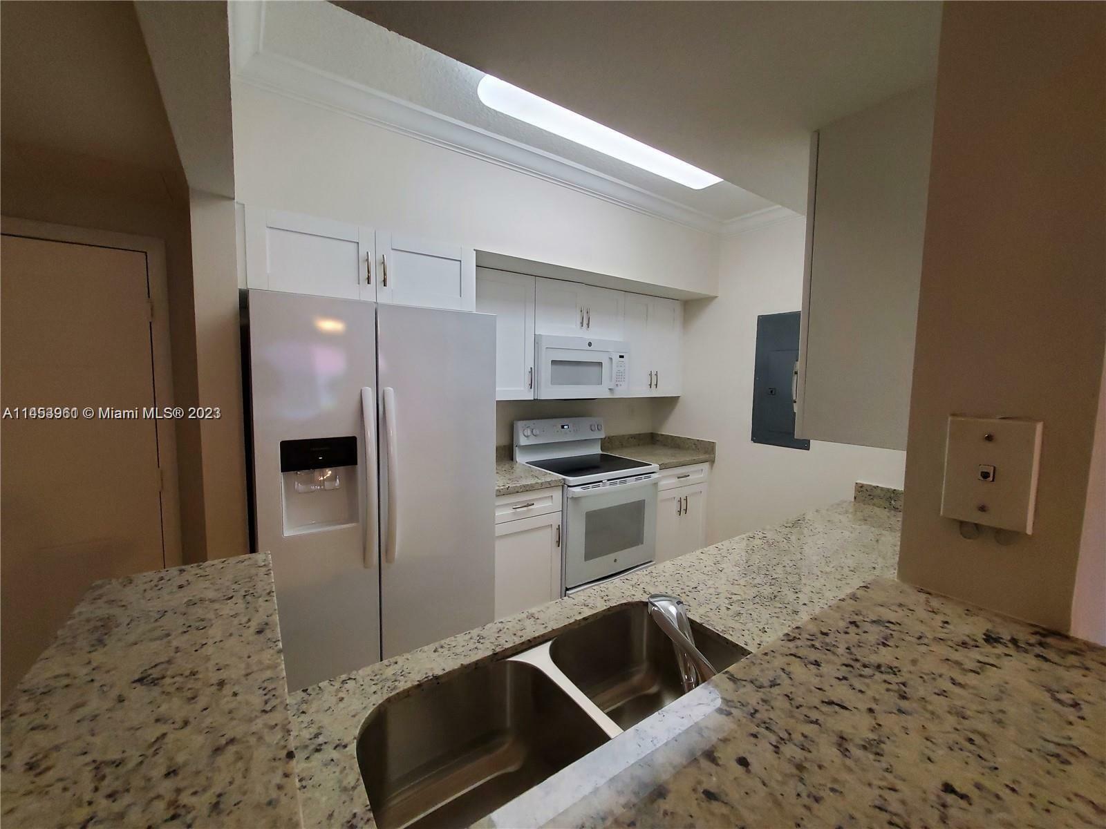 Property Photo: 11701 SW 2 St 5108 FL 33025