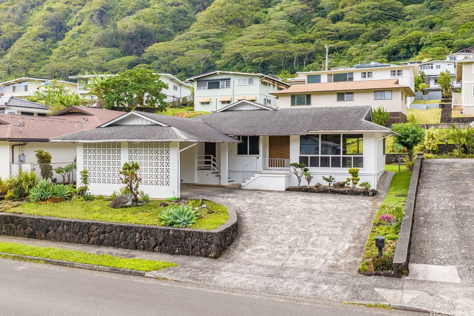 Property Photo:  3380 Manoa Road  HI 96822 