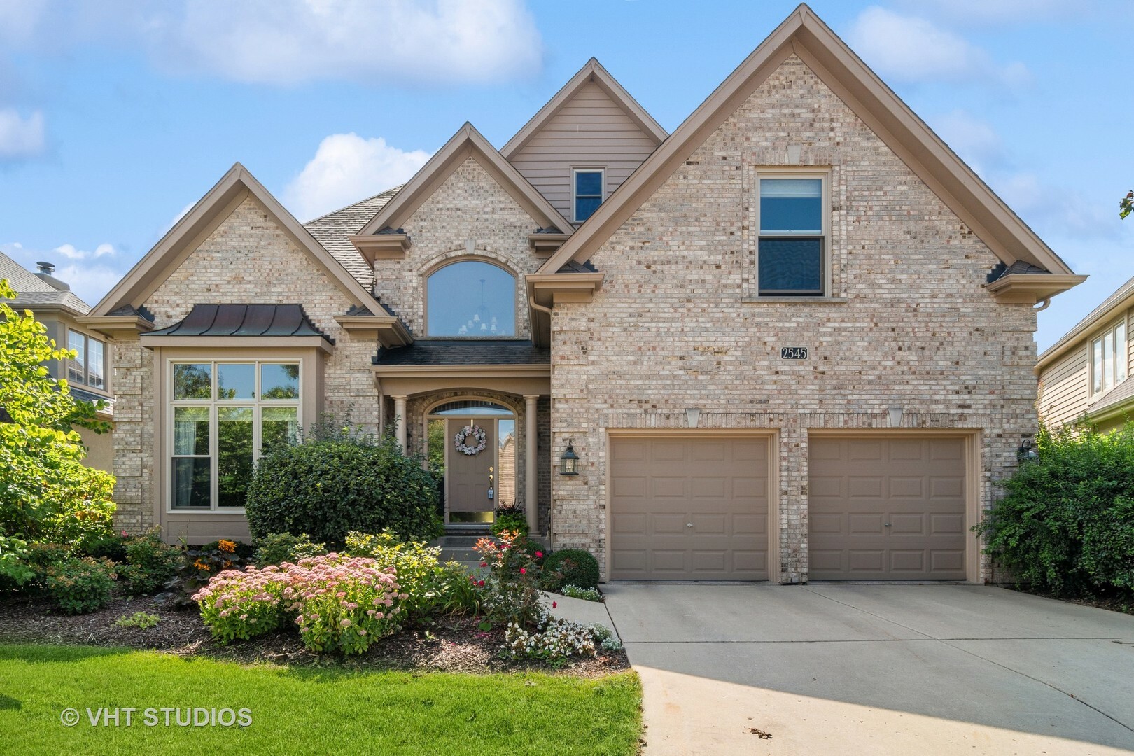 Property Photo: 2545 Danhaven Court IL 60502