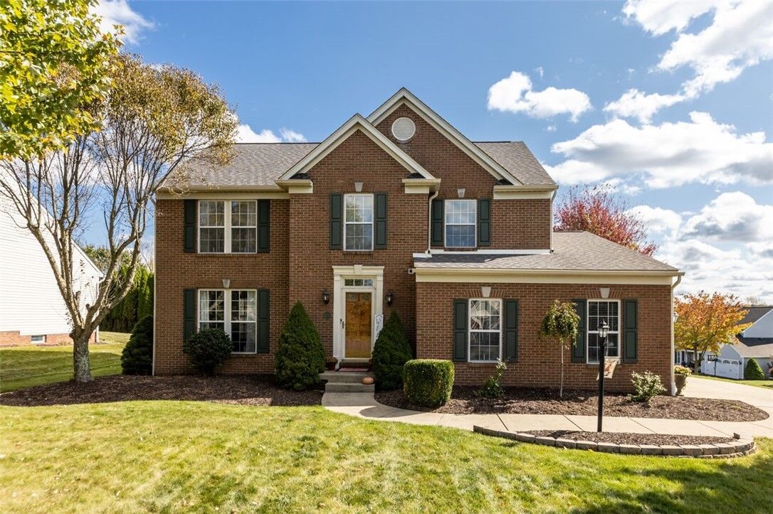 Property Photo:  8027 Woodcreek Dr  PA 15017 