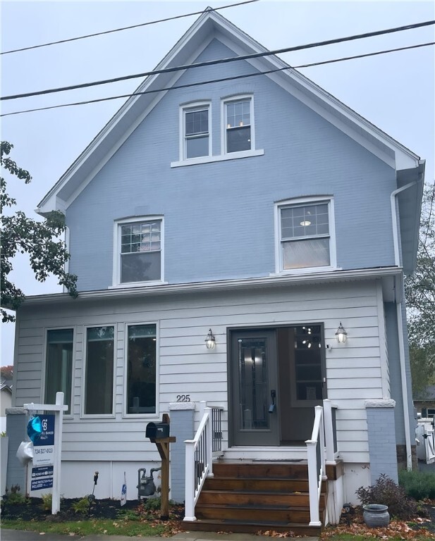 Property Photo: 225 Indian St PA 15658