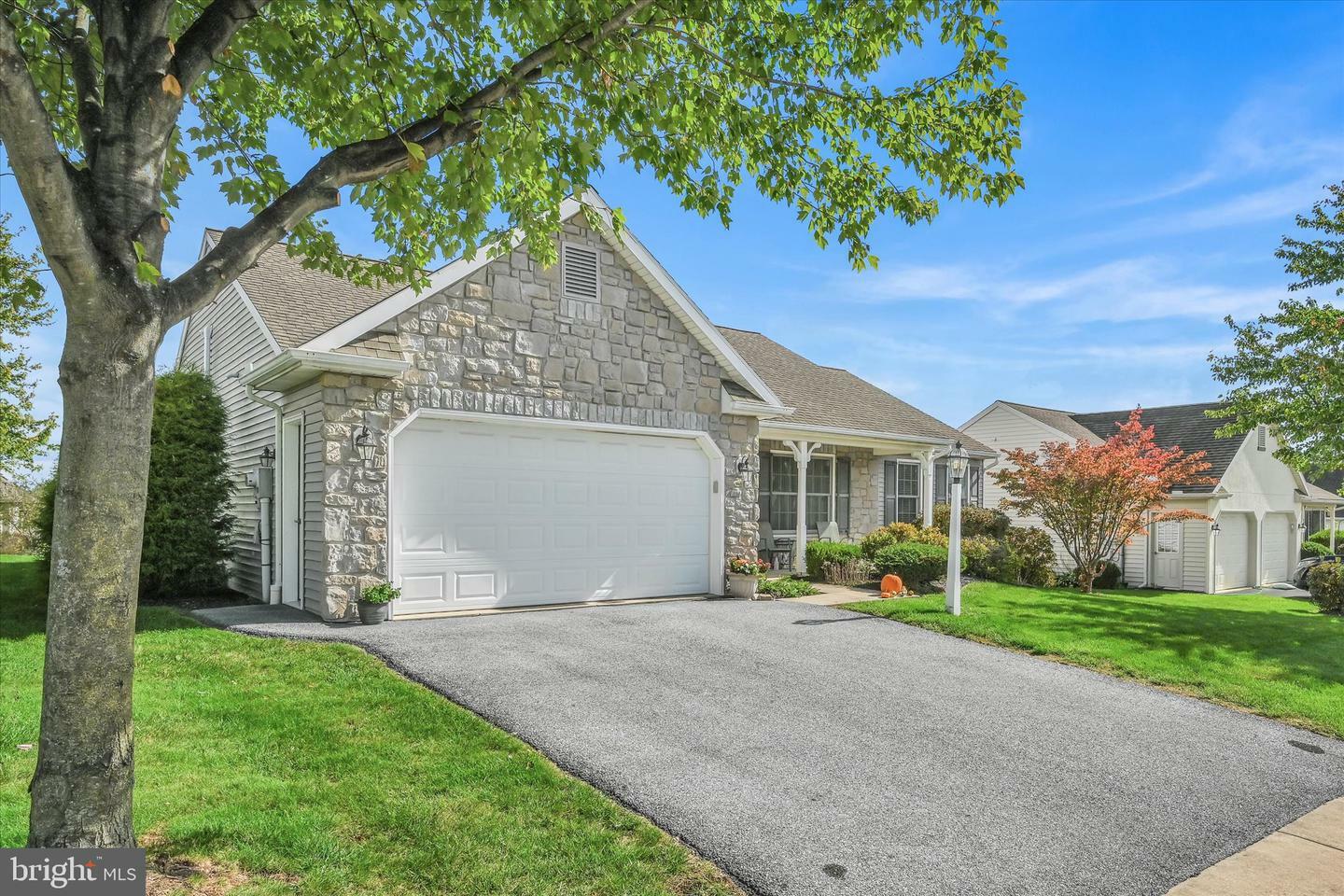 Property Photo:  416 Rosewood Drive  PA 17545 