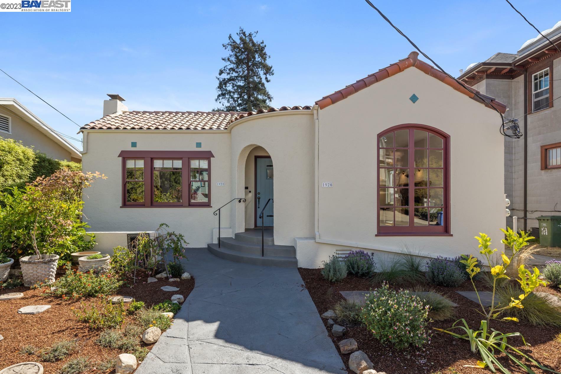 Property Photo: 1926 Francisco St 1 CA 94709