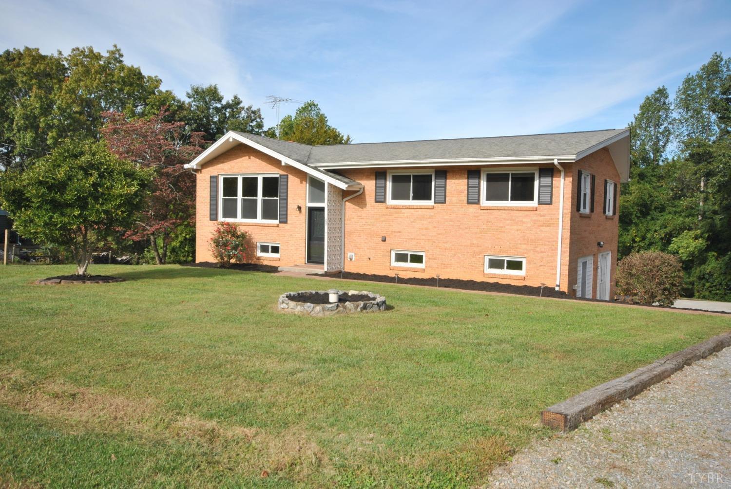 Property Photo: 827 Mount Olivet Church Road VA 24504
