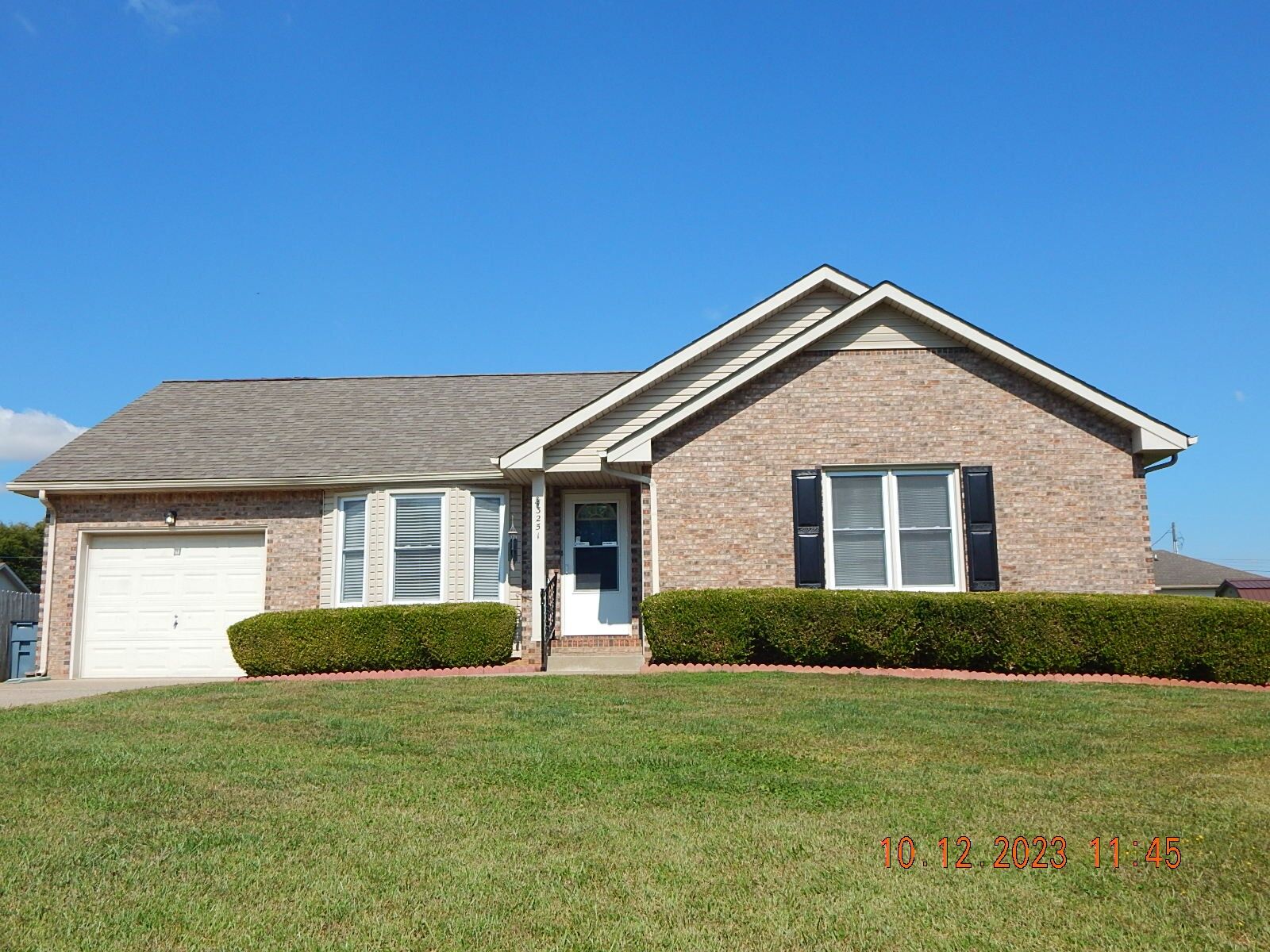 Property Photo: 3251 S Senseney Cir TN 37042