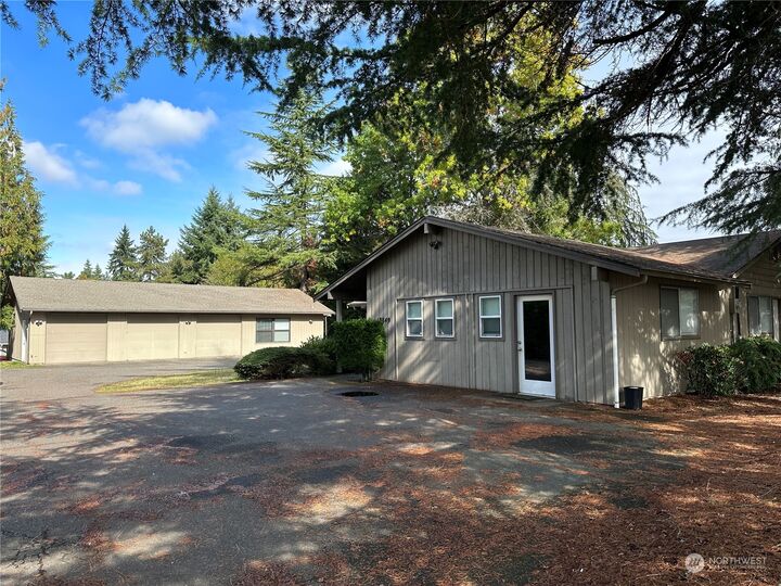 Property Photo: 13849 SE 10th Street WA 98005