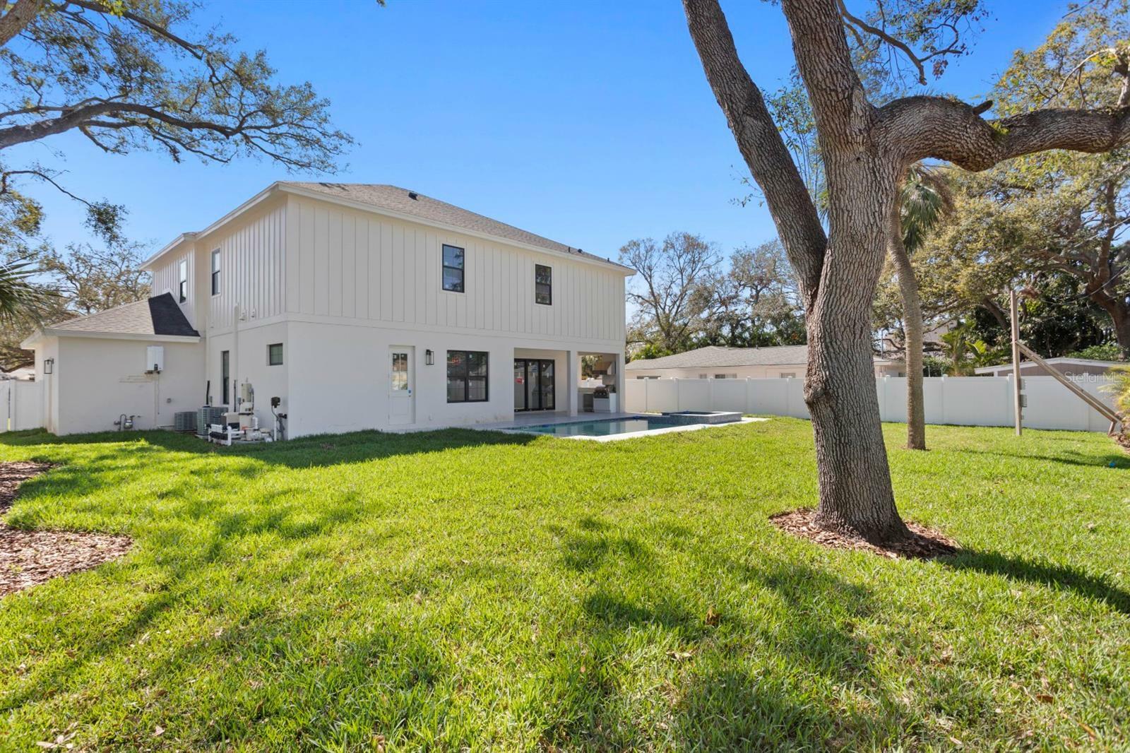 Property Photo:  4005 W San Rafael Street  FL 33629 