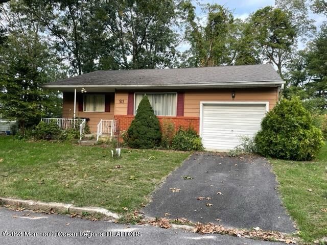 Property Photo:  21 Pennsylvania Drive  NJ 08759 