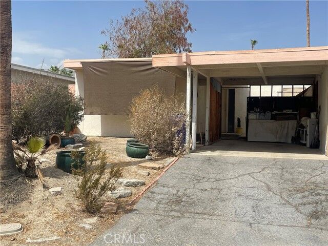 Property Photo:  48201 Birdie Way A  CA 92260 