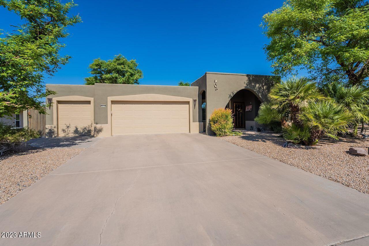 Property Photo:  9538 W Glen Oaks Circle N  AZ 85351 
