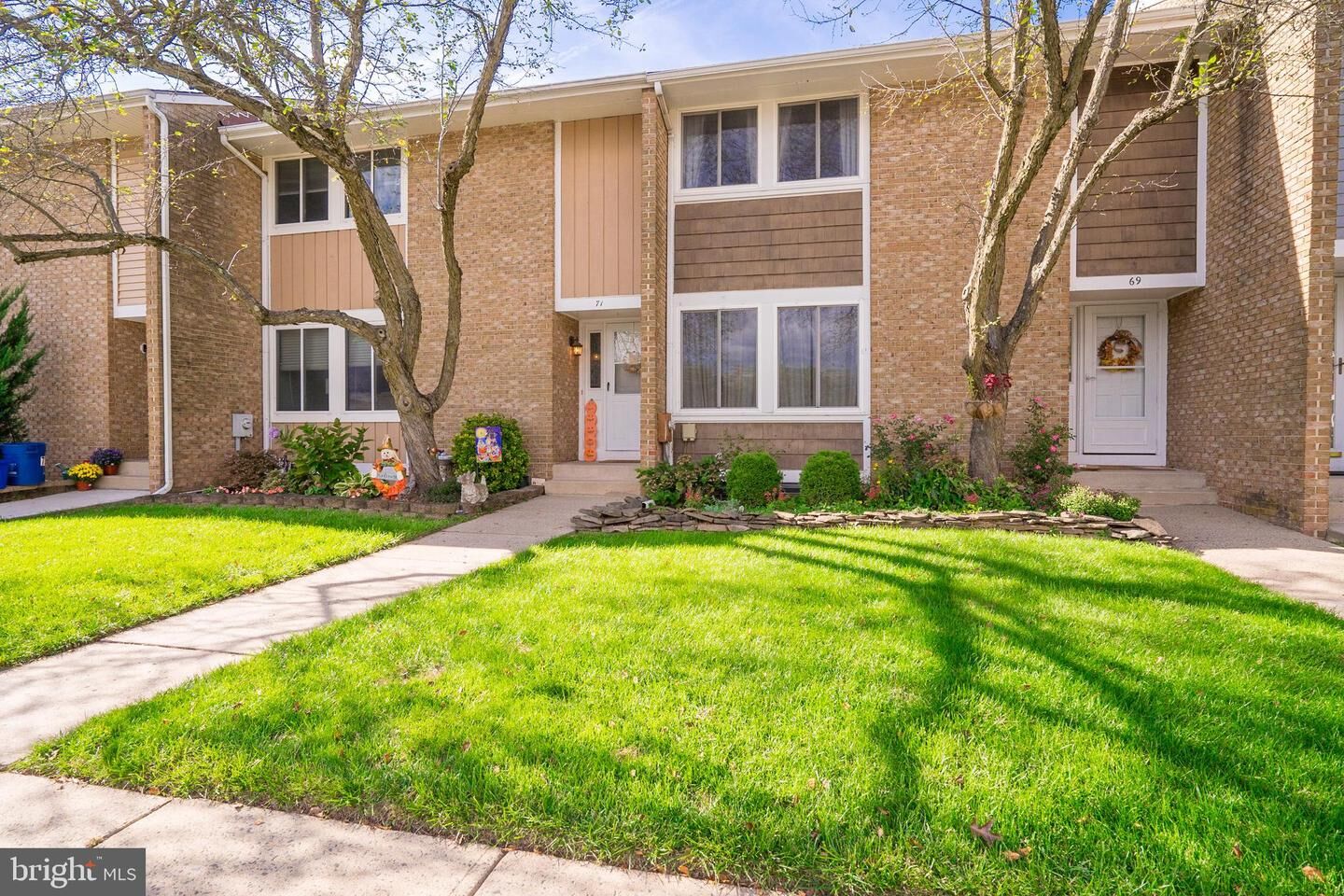 Property Photo: 71 Berkshire Court NJ 08844