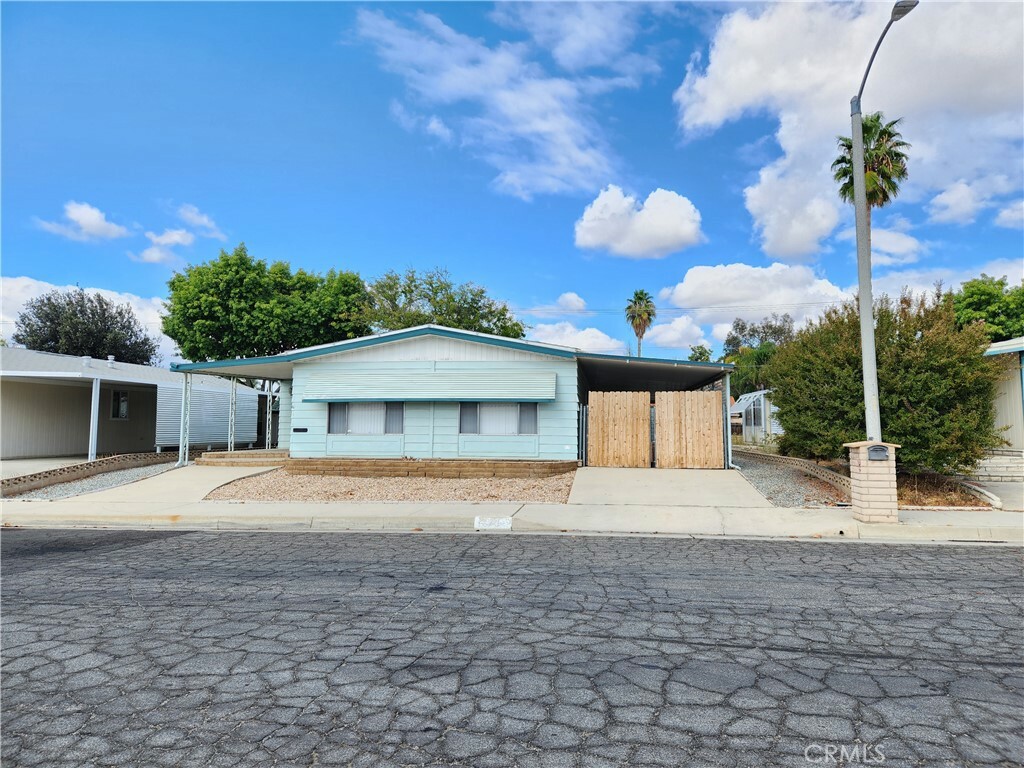 Property Photo:  1270 Carlotta Drive  CA 92543 