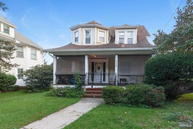 Property Photo:  325 South Maple Avenue  NJ 07450 