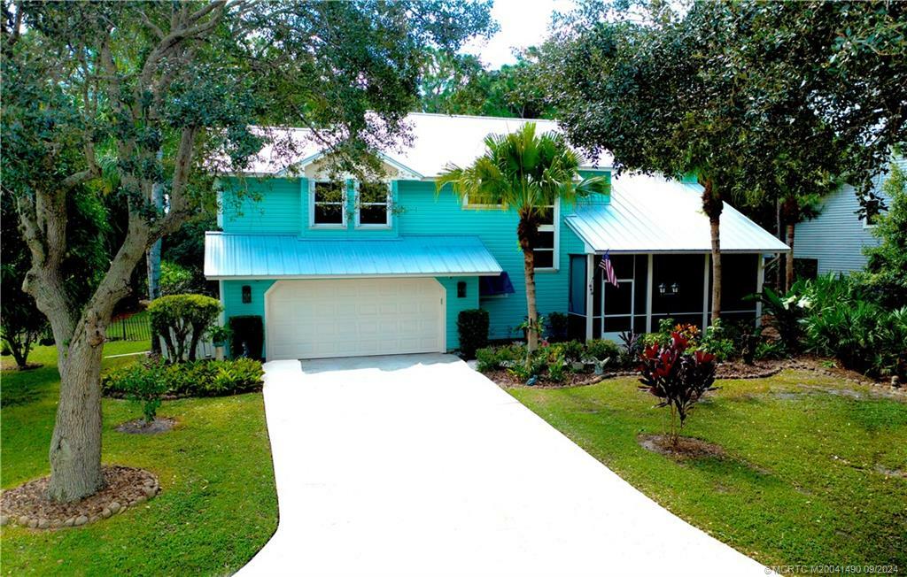 Property Photo:  648 SE Pin Oak Terrace  FL 34997 