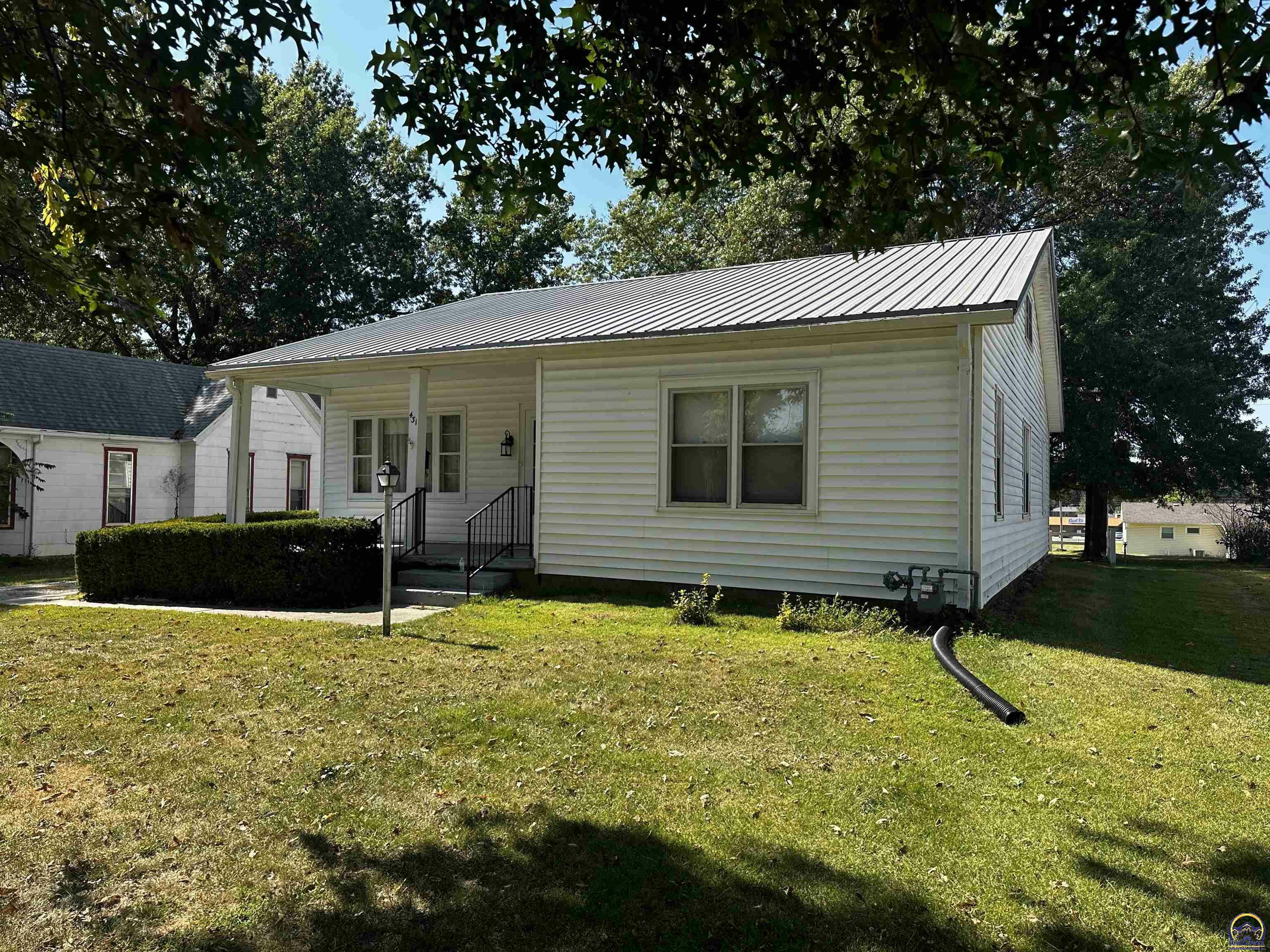 Property Photo:  431 Colorado Ave  KS 66436 